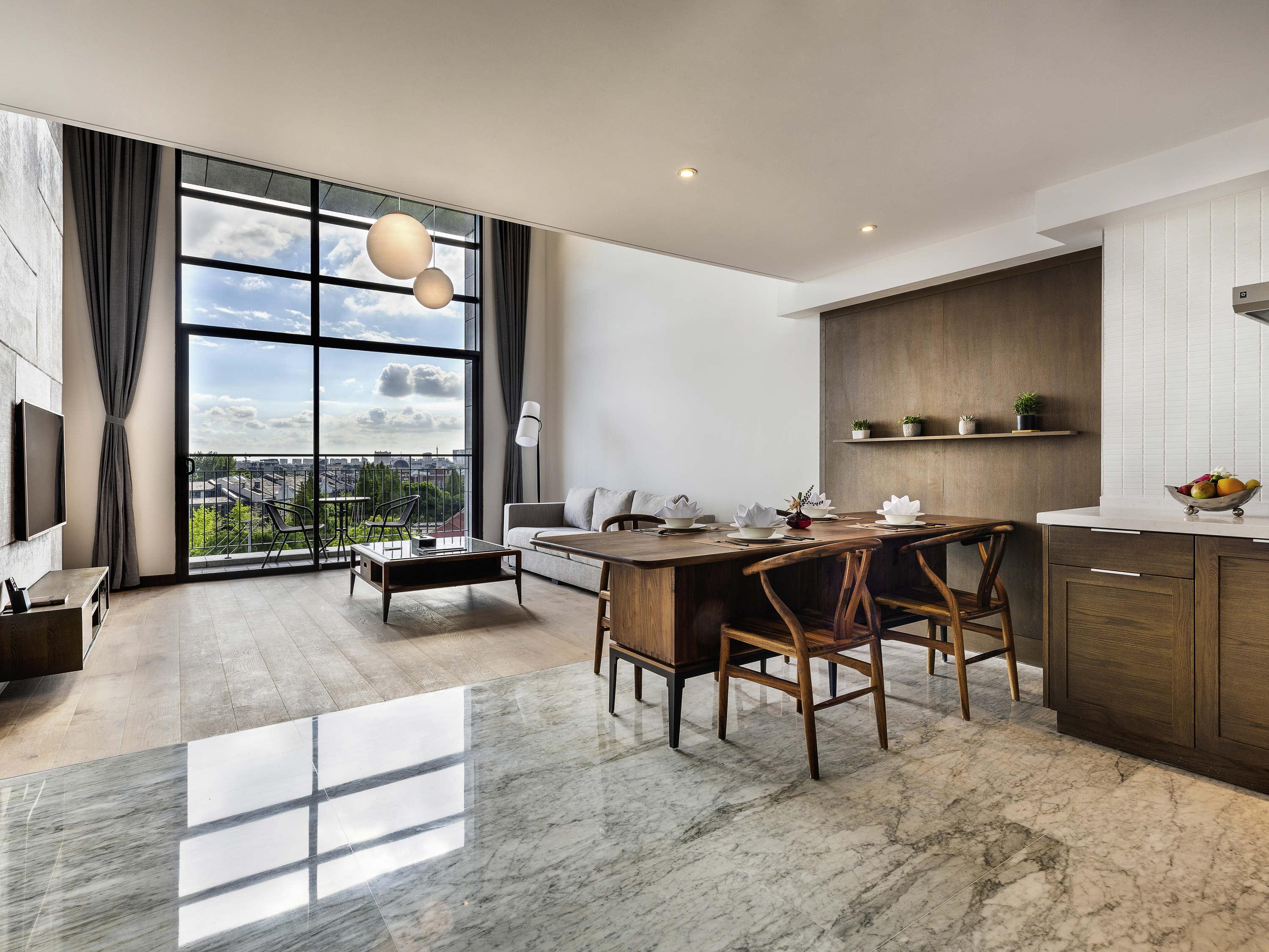 Novotel Hongqiao 4*
