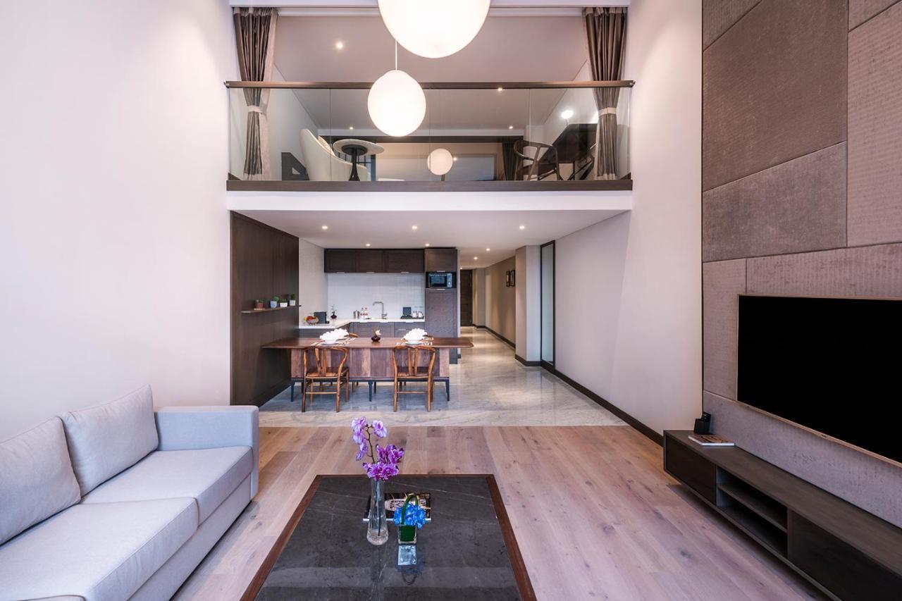 Novotel Hongqiao Hotel 4*