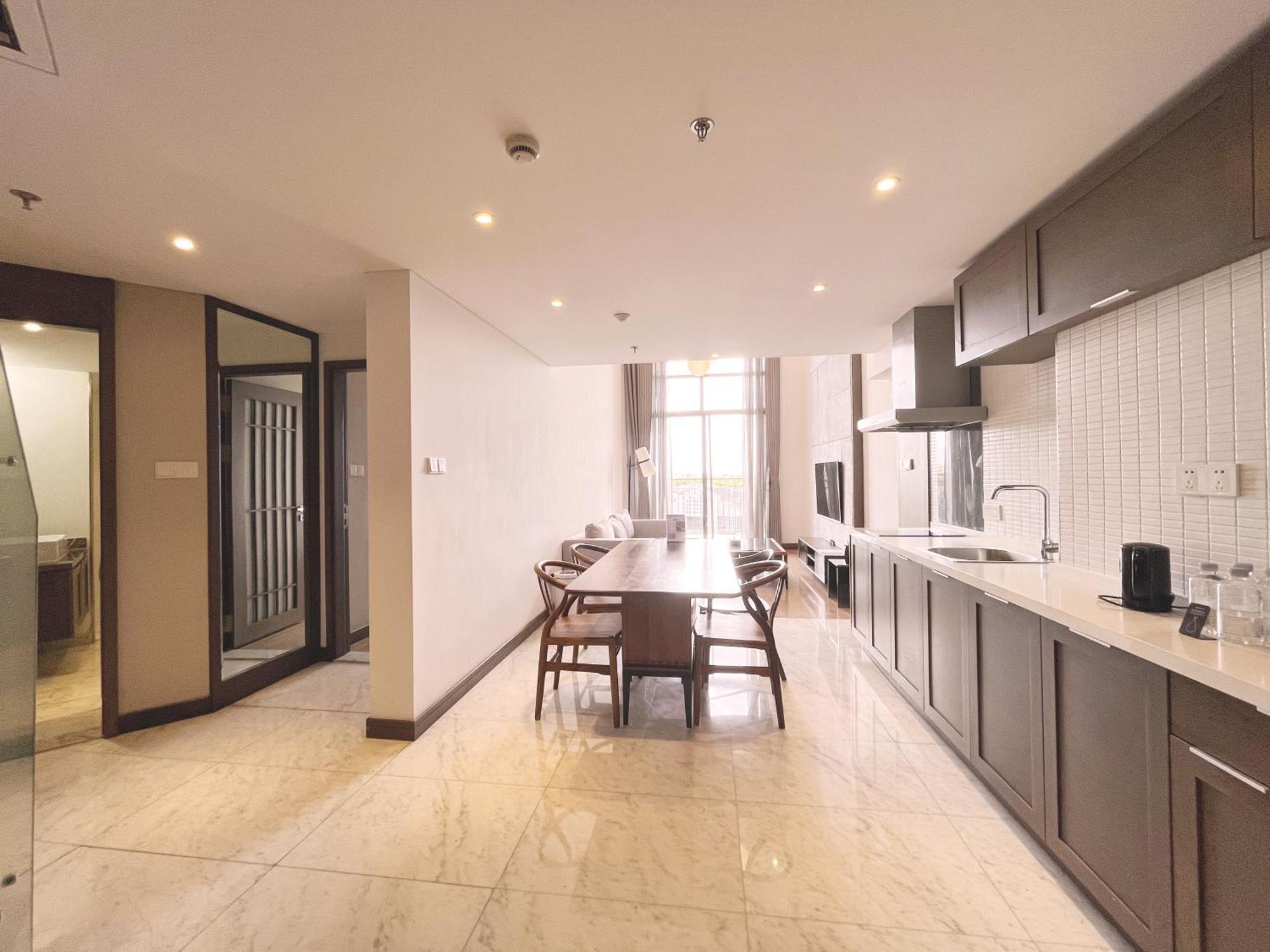 Hotel Novotel Hongqiao 4*